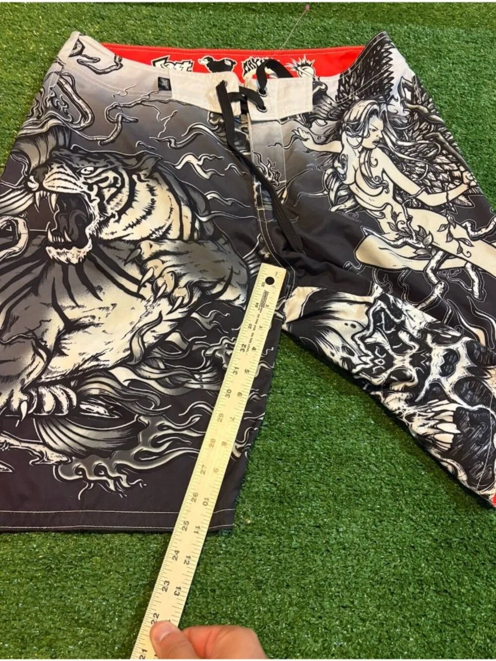 Lost board shorts mens 33 black white mayhem black sheep tiger quick dry